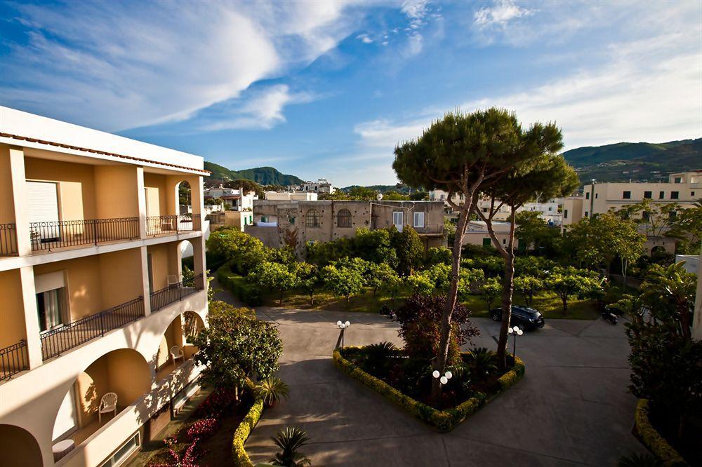 Hotel Terme Alexander Иския Екстериор снимка