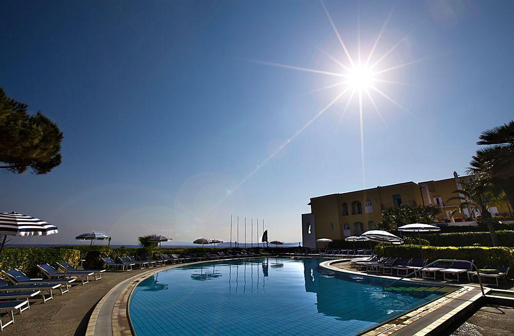 Hotel Terme Alexander Иския Екстериор снимка