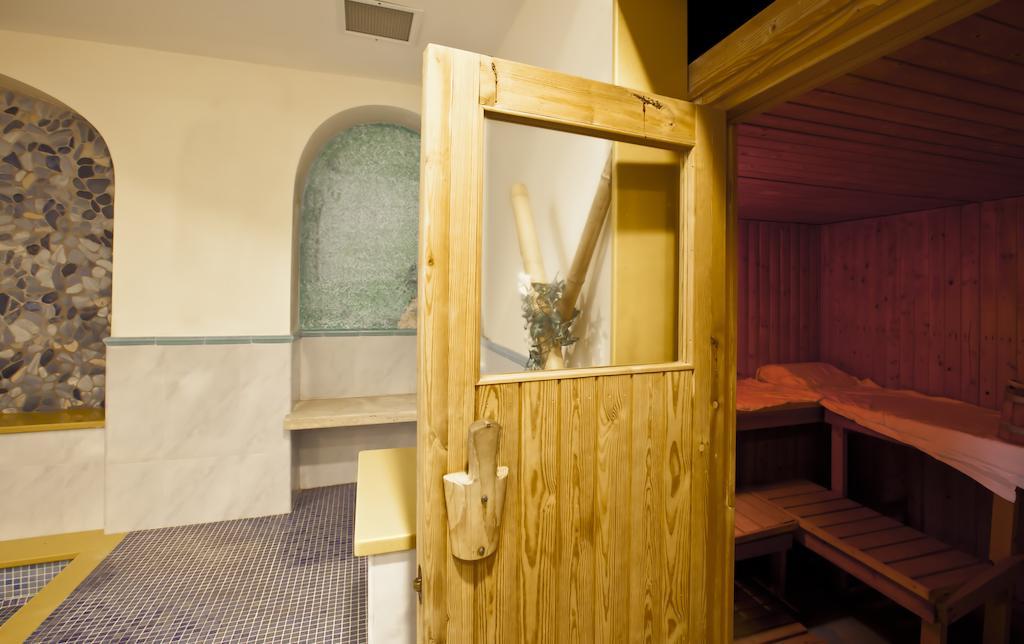 Hotel Terme Alexander Иския Екстериор снимка