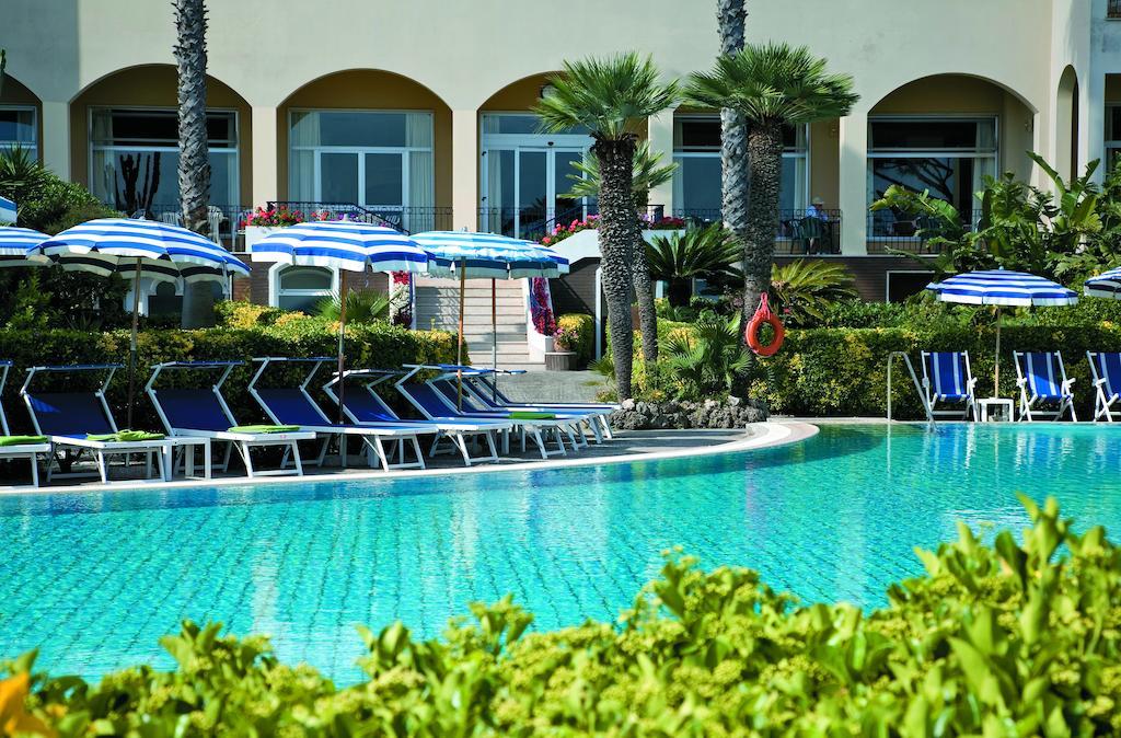 Hotel Terme Alexander Иския Екстериор снимка