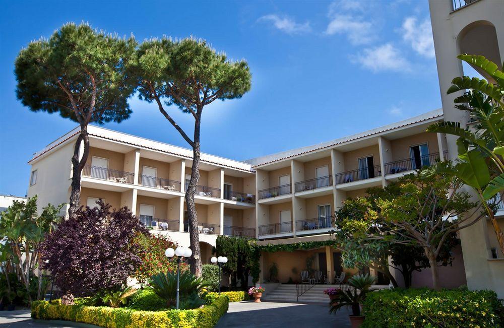 Hotel Terme Alexander Иския Екстериор снимка